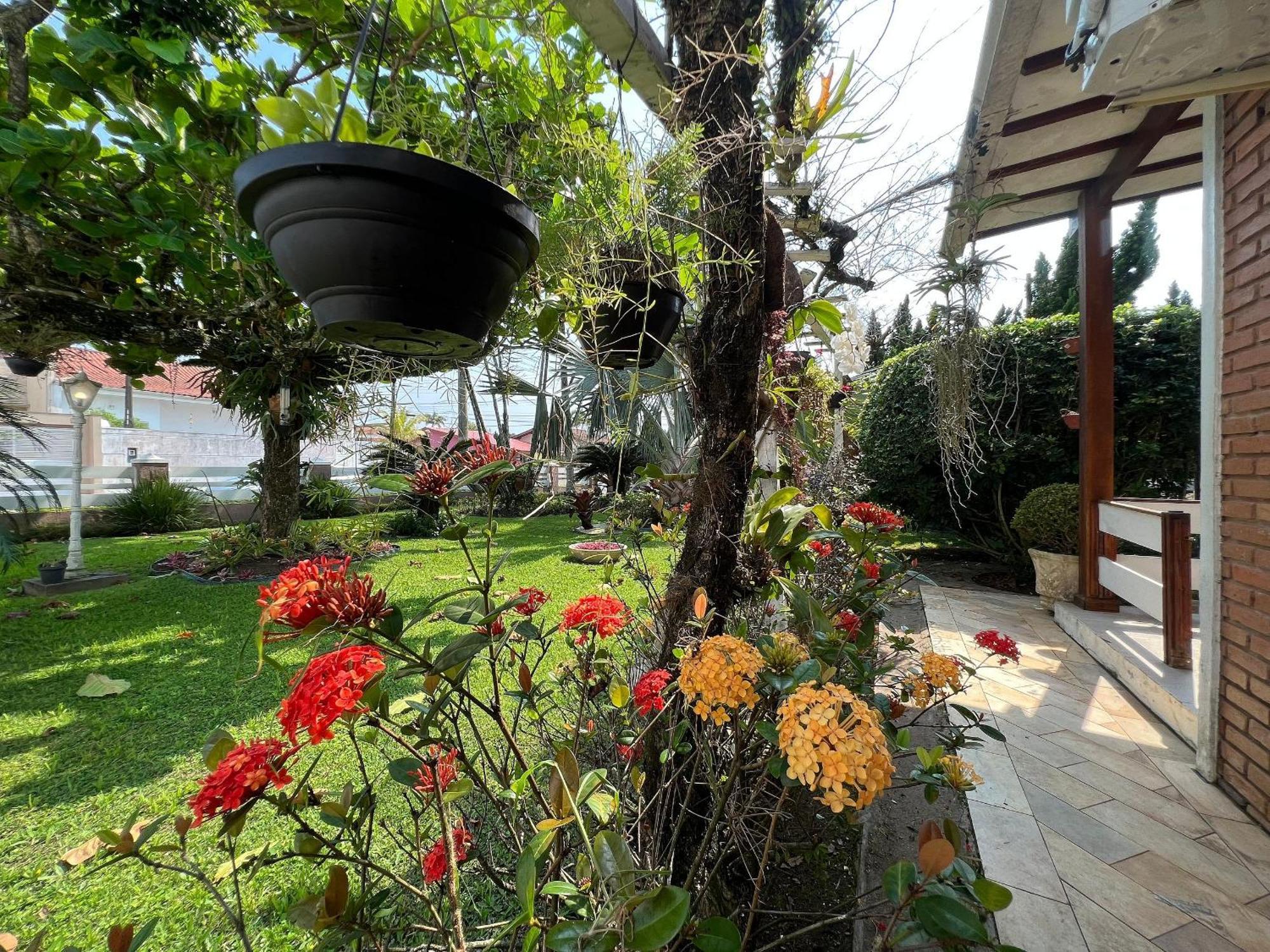 Casa Agradavel Com Piscina, A Poucos Passos Da Praia Peruíbe Dış mekan fotoğraf