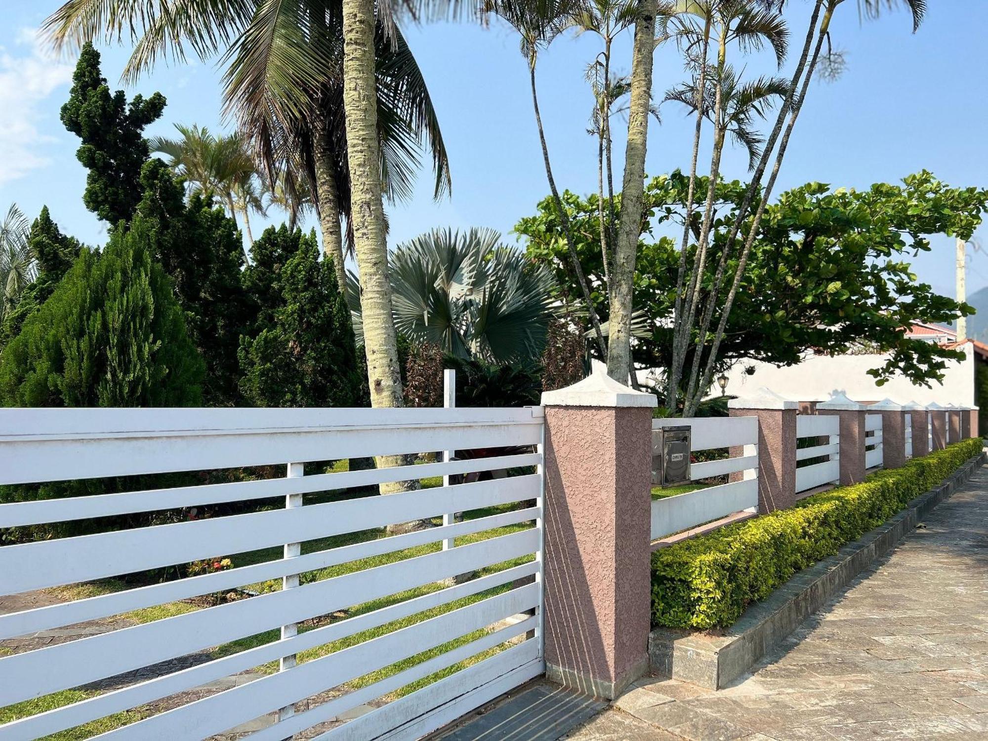 Casa Agradavel Com Piscina, A Poucos Passos Da Praia Peruíbe Dış mekan fotoğraf